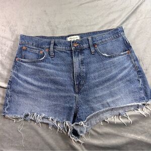 Madewell Denim Cut off Shorts Women's Jean shorts size 32 The perfect jean short